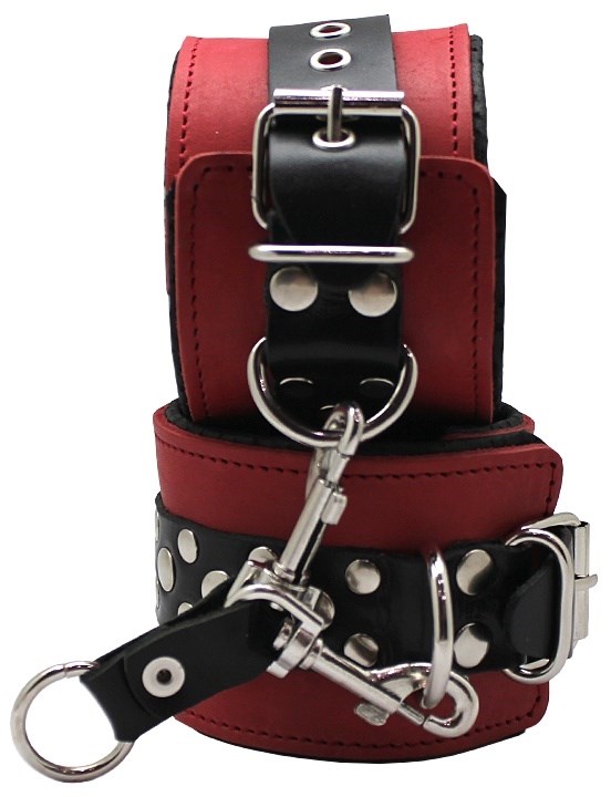 Кожаные наручники ручной работы с мягкой подкладкой (чёрно-красные) - фото 148370