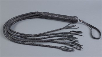 Черная плеть ручной работы шестихвостка